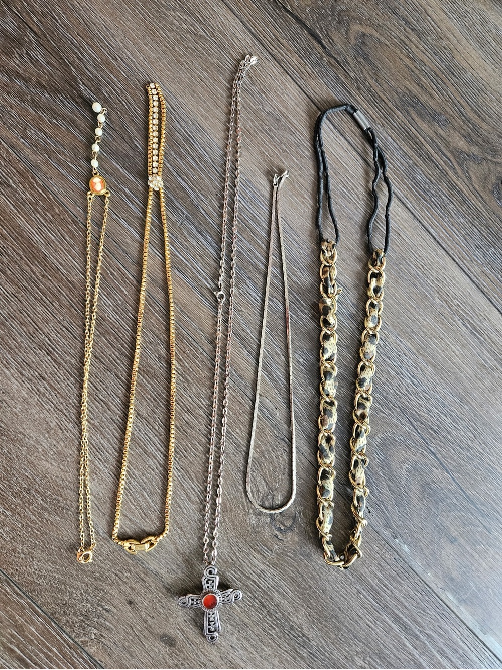 Vintage & Modern Costume Necklace Lot